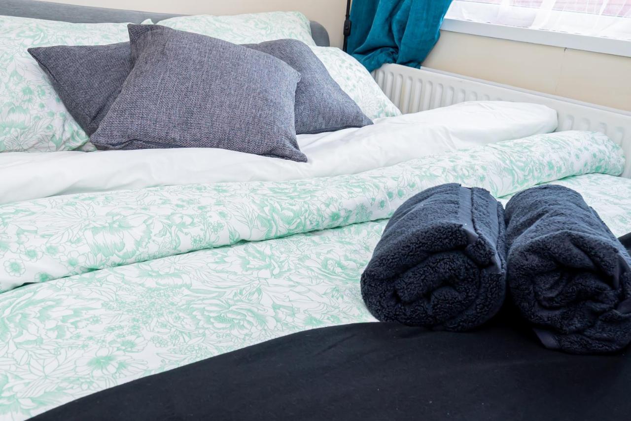 Shirley House 3, Guest House, Self Catering, Self Check In With Smart Locks, Use Of Fully Equipped Kitchen, Close To City Centre, Ideal For Longer Stays, Walking Distance To Bat, 20 Min Drive To Fawley Refinery, Excellent Transport Links Southampton Exterior foto